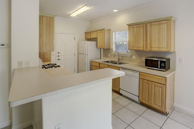 308 Blackson Ave A, Austin, TX 78752