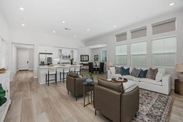 12609 Elizabeth, San Diego, CA 92129