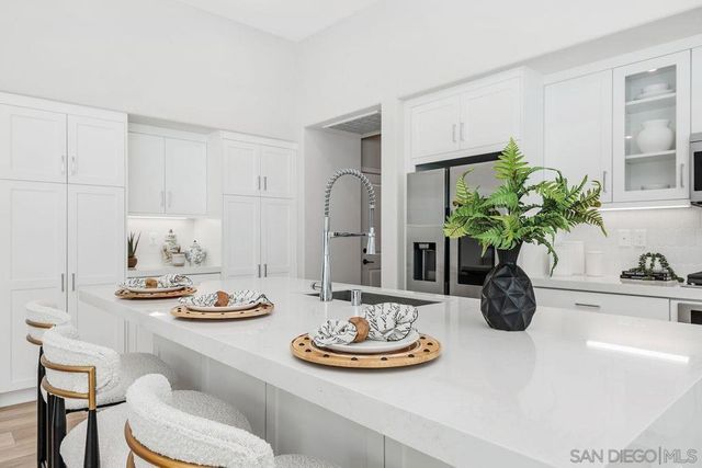 12609 Elizabeth, San Diego, CA 92129