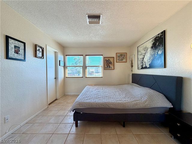 6752 Arroyo Avenue, Las Vegas, NV 89103