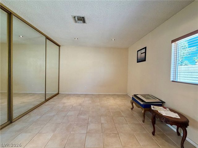 6752 Arroyo Avenue, Las Vegas, NV 89103
