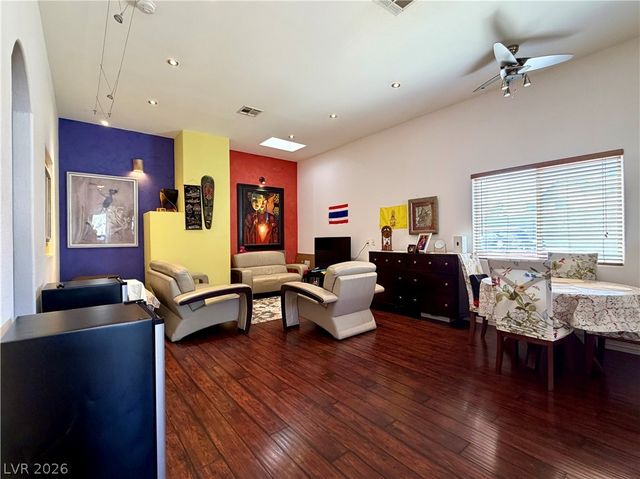 6752 Arroyo Avenue, Las Vegas, NV 89103