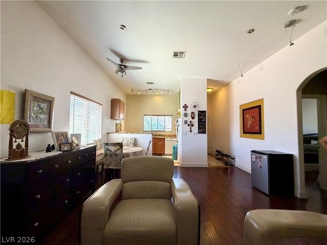 6752 Arroyo Avenue, Las Vegas, NV 89103