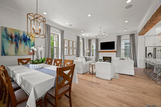 10715 Turning Leaf Dr, Baton Rouge, LA 70810