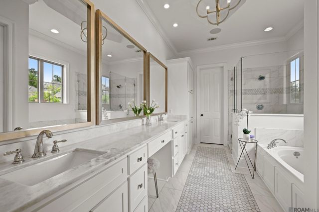 10715 Turning Leaf Dr, Baton Rouge, LA 70810