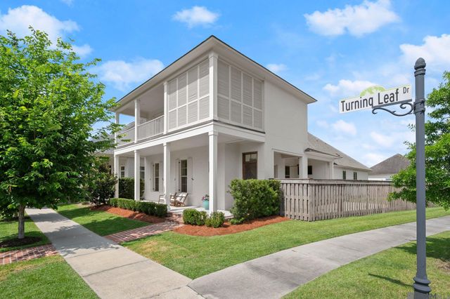 10715 Turning Leaf Dr, Baton Rouge, LA 70810