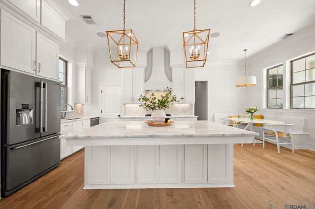 10715 Turning Leaf Dr, Baton Rouge, LA 70810