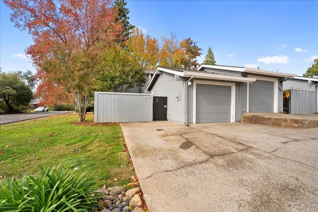 3292 Amethyst Ln, Cameron Park, CA 95682