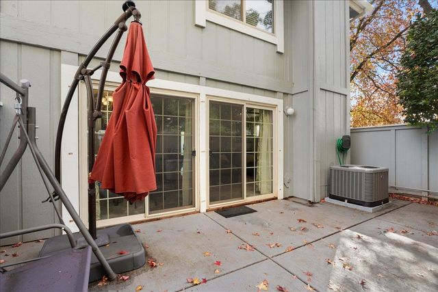 3292 Amethyst Ln, Cameron Park, CA 95682