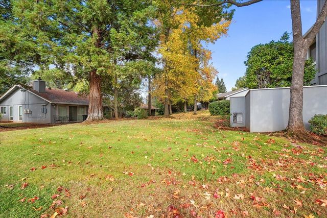 3292 Amethyst Ln, Cameron Park, CA 95682