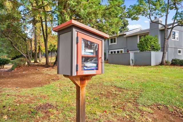 3292 Amethyst Ln, Cameron Park, CA 95682
