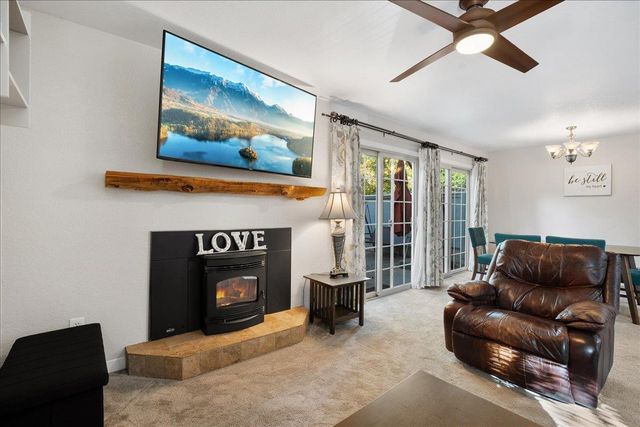 3292 Amethyst Ln, Cameron Park, CA 95682