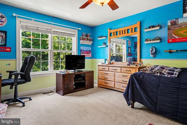 3836 TAYLORTOWN RD, Furlong, PA 18925