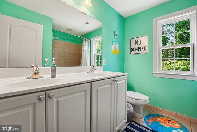 3836 TAYLORTOWN RD, Furlong, PA 18925