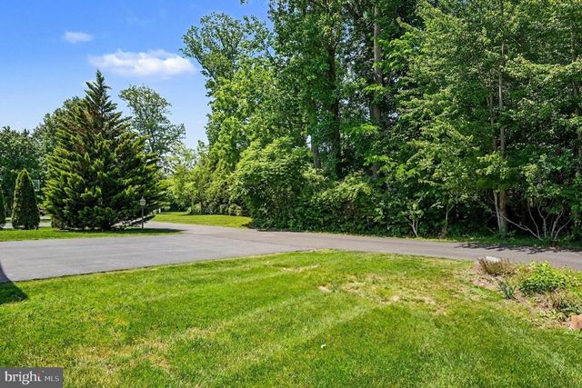 3836 TAYLORTOWN RD, Furlong, PA 18925