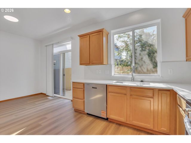 5533 Se 89TH Ave, Portland, OR 97266