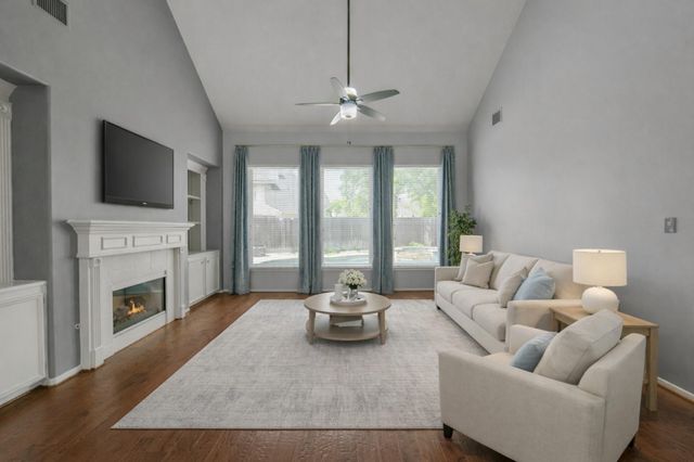 402 Sterling Heights Lane, Houston, TX 77094