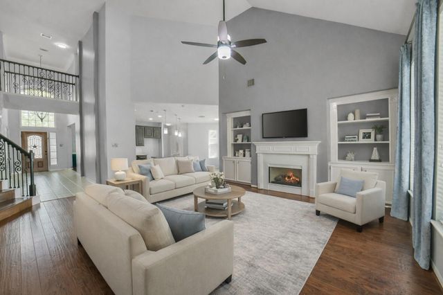 402 Sterling Heights Lane, Houston, TX 77094