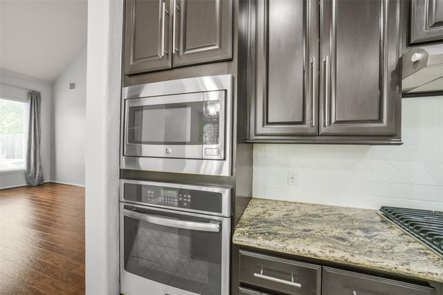 402 Sterling Heights Lane, Houston, TX 77094