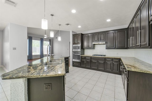 402 Sterling Heights Lane, Houston, TX 77094