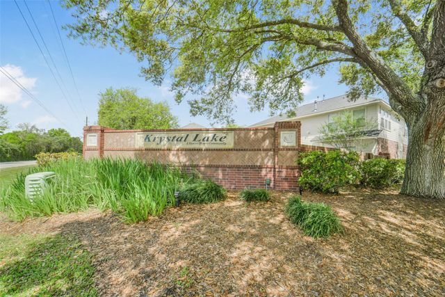 402 Sterling Heights Lane, Houston, TX 77094