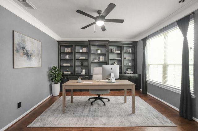 402 Sterling Heights Lane, Houston, TX 77094