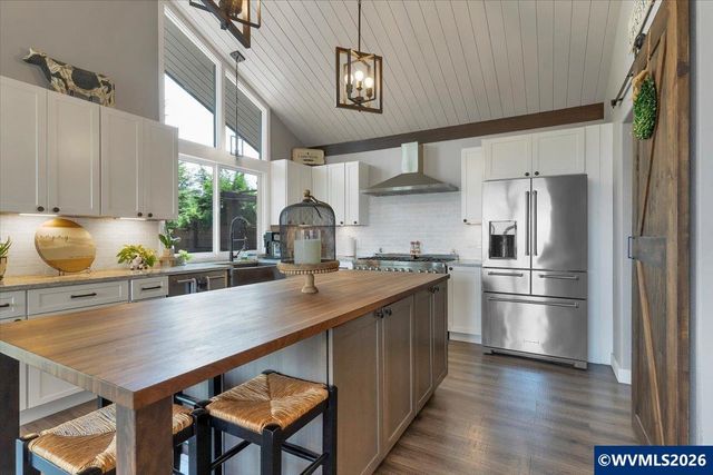 3323 Belvedere St NW, Salem, OR 97304
