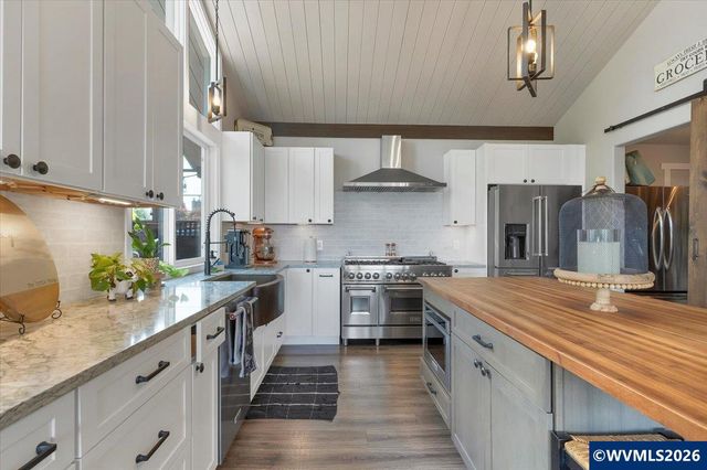 3323 Belvedere St NW, Salem, OR 97304