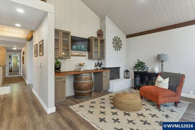 3323 Belvedere St NW, Salem, OR 97304