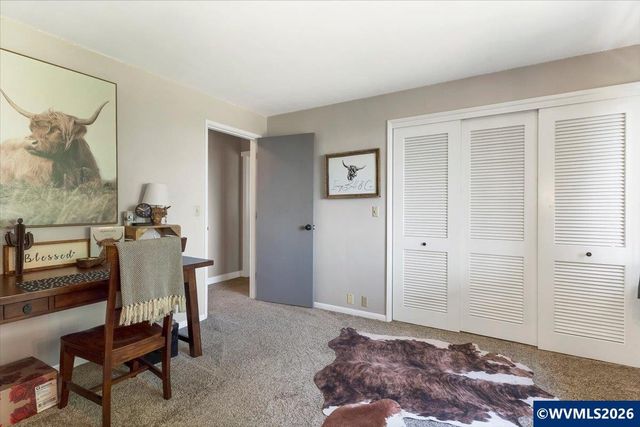 3323 Belvedere St NW, Salem, OR 97304