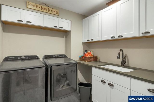 3323 Belvedere St NW, Salem, OR 97304