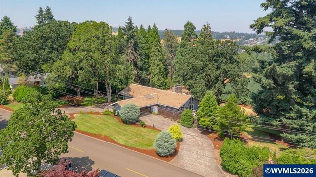 3323 Belvedere St NW, Salem, OR 97304