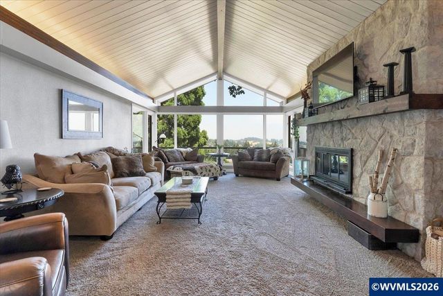 3323 Belvedere St NW, Salem, OR 97304