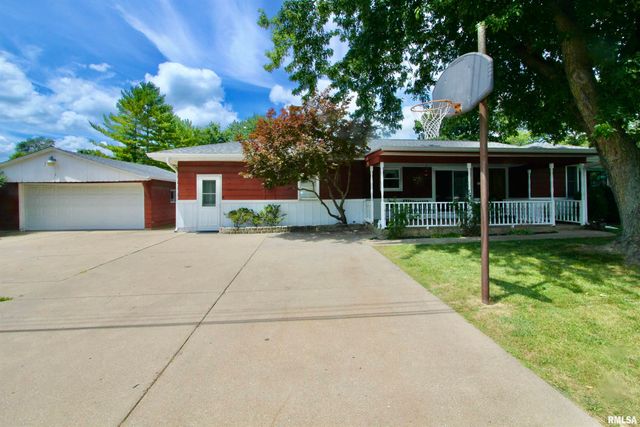 202 STERLING Street, Washington, IL 61571