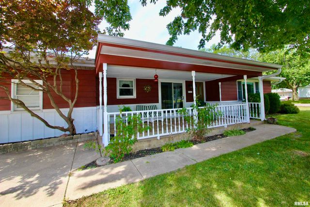 202 STERLING Street, Washington, IL 61571