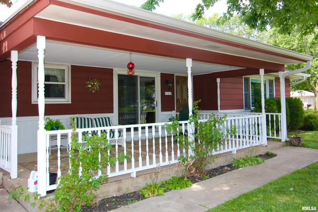 202 STERLING Street, Washington, IL 61571