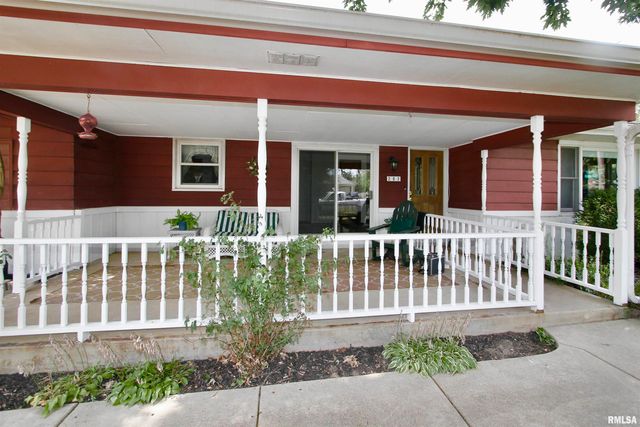 202 STERLING Street, Washington, IL 61571