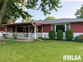 202 STERLING Street, Washington, IL 61571