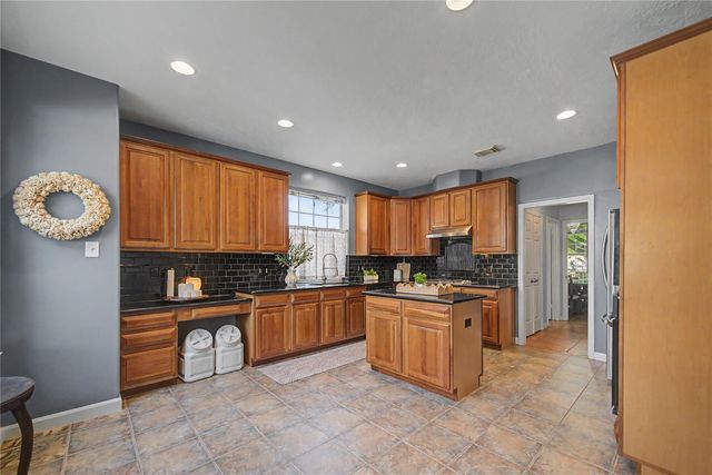 1707 Brill Drive, Friendswood, TX 77546
