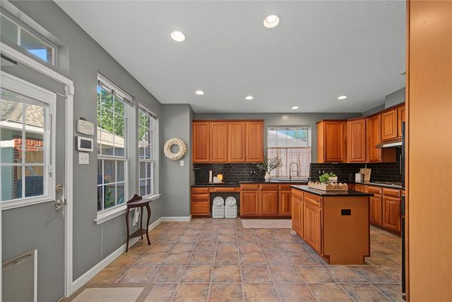 1707 Brill Drive, Friendswood, TX 77546