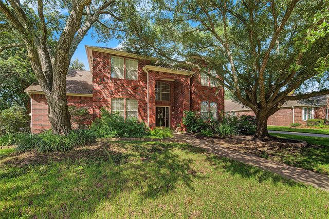1707 Brill Drive, Friendswood, TX 77546