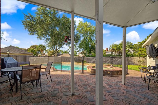 1707 Brill Drive, Friendswood, TX 77546