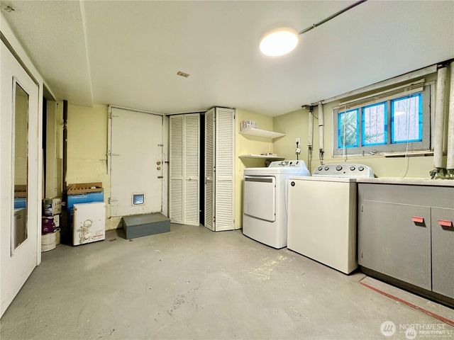 114 Wells Avenue S, Renton, WA 98057