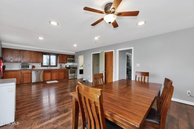 4123 County Route 21, Stuyvesant, NY 12156