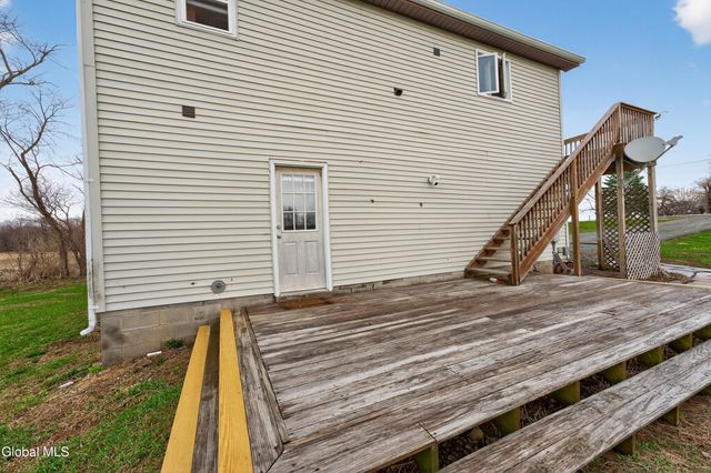 4123 County Route 21, Stuyvesant, NY 12156