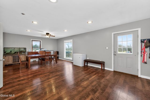 4123 County Route 21, Stuyvesant, NY 12156