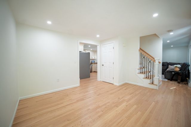 4 Wilder St, Leominster, MA 01453