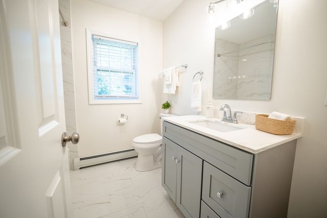 4 Wilder St, Leominster, MA 01453
