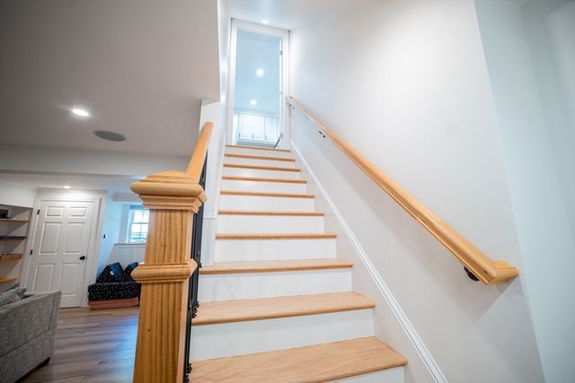 4 Wilder St, Leominster, MA 01453