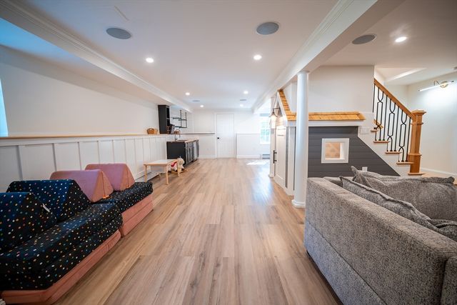 4 Wilder St, Leominster, MA 01453